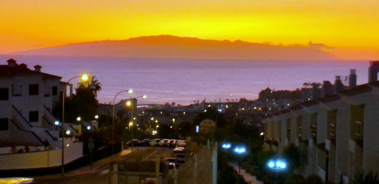 Spotless South Facing Apartment With Pool View And Wifi Heart Of Las Americas Playa de las Americas  Bagian luar foto
